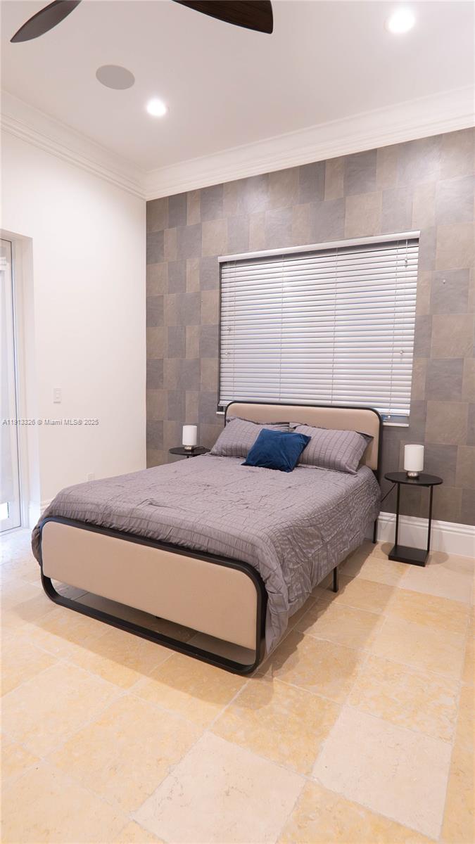 TROPIC ISLE - Residential Lease