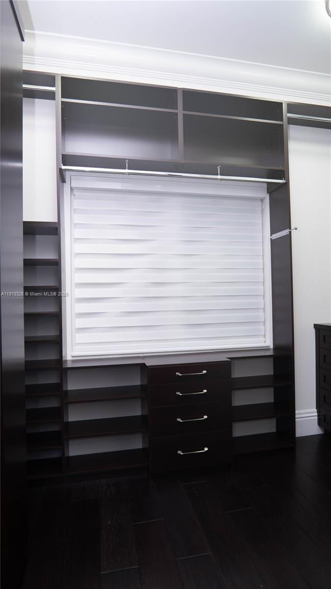 TROPIC ISLE - Residential Lease