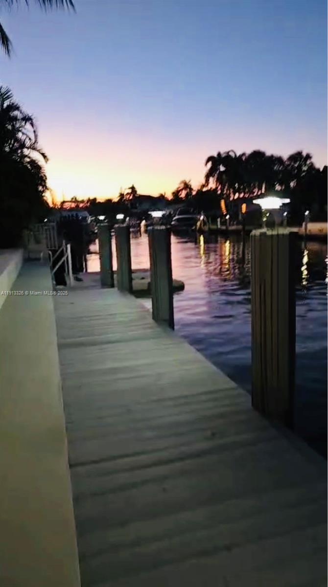 TROPIC ISLE - Residential Lease