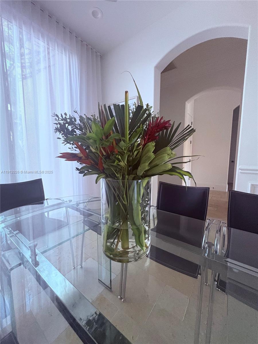 TROPIC ISLE - Residential Lease