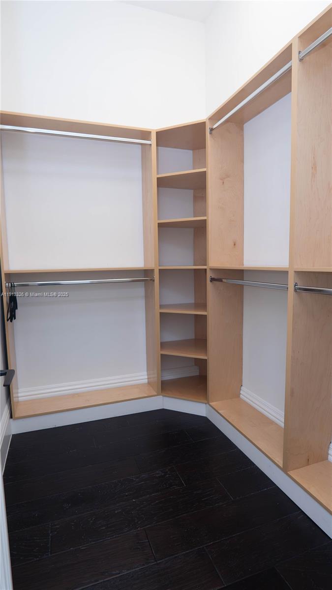 TROPIC ISLE - Residential Lease