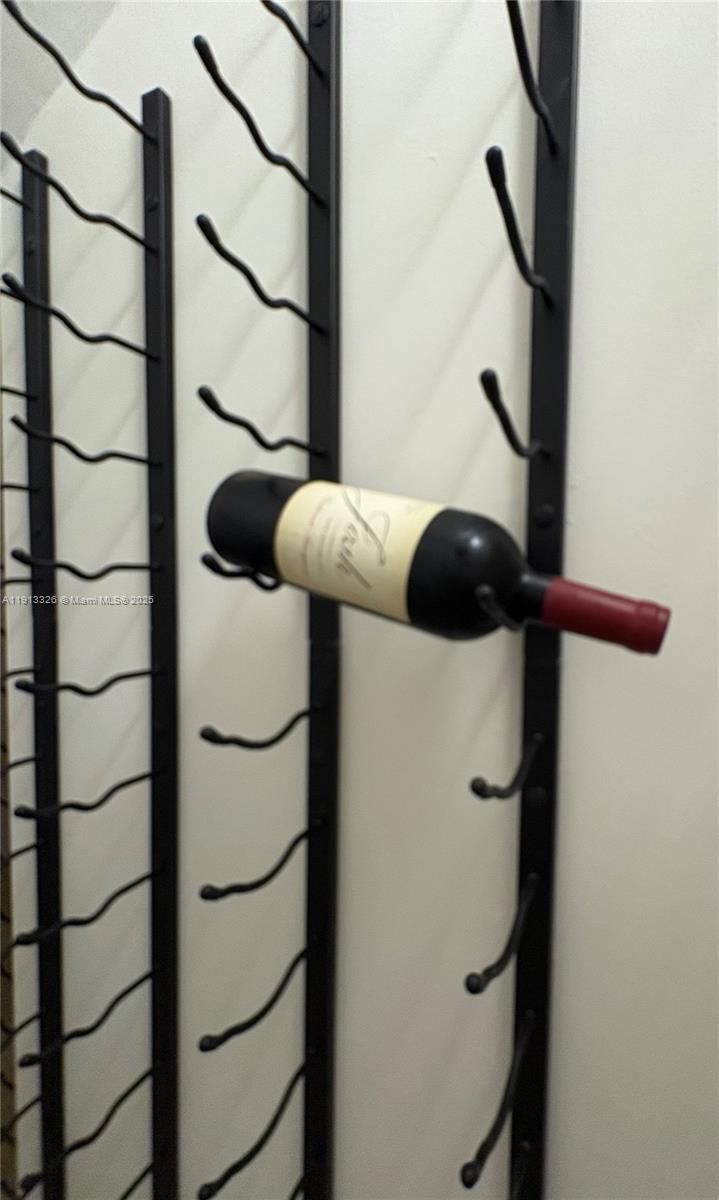 TROPIC ISLE - Residential Lease