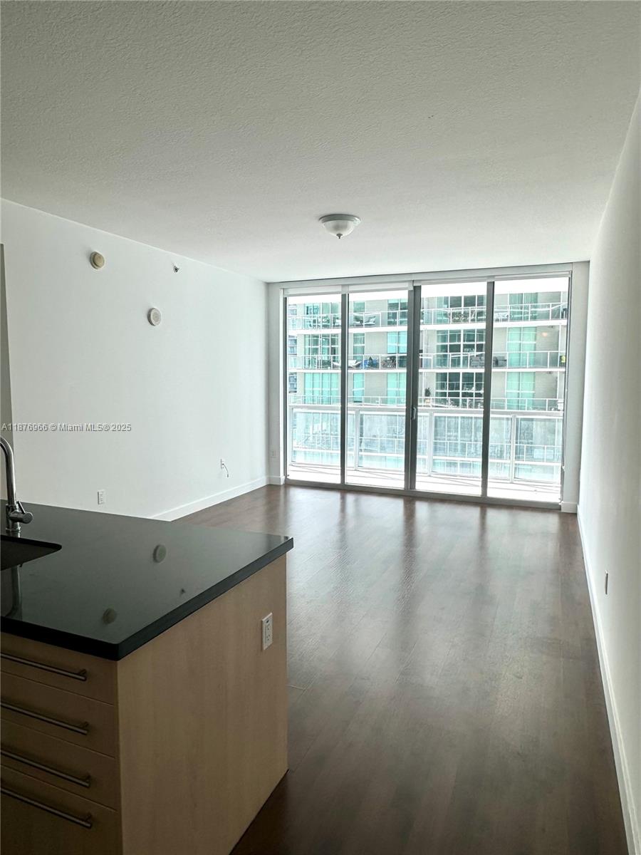 1111 SW 1st Ave 3115