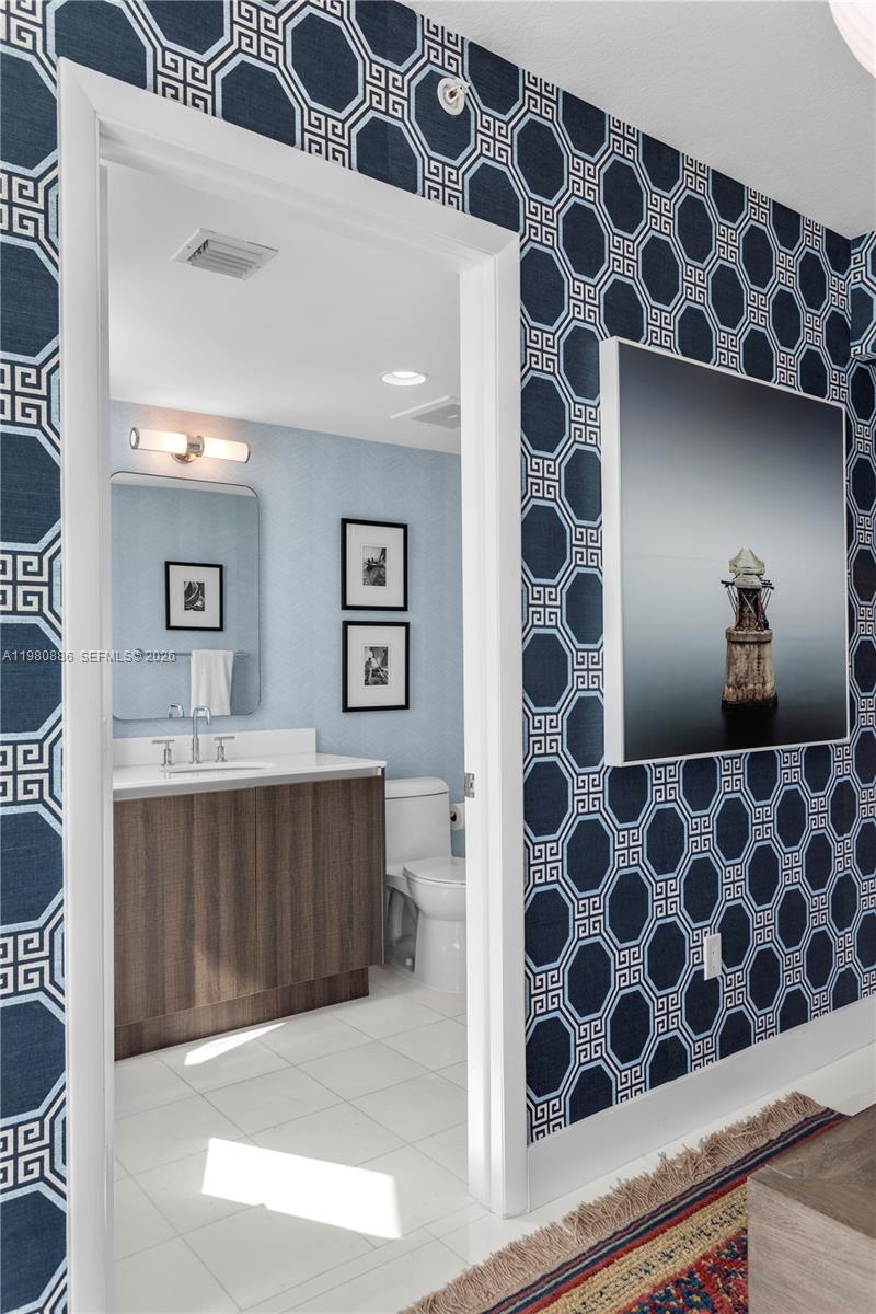 ONYX ON THE BAY CONDO - Residential