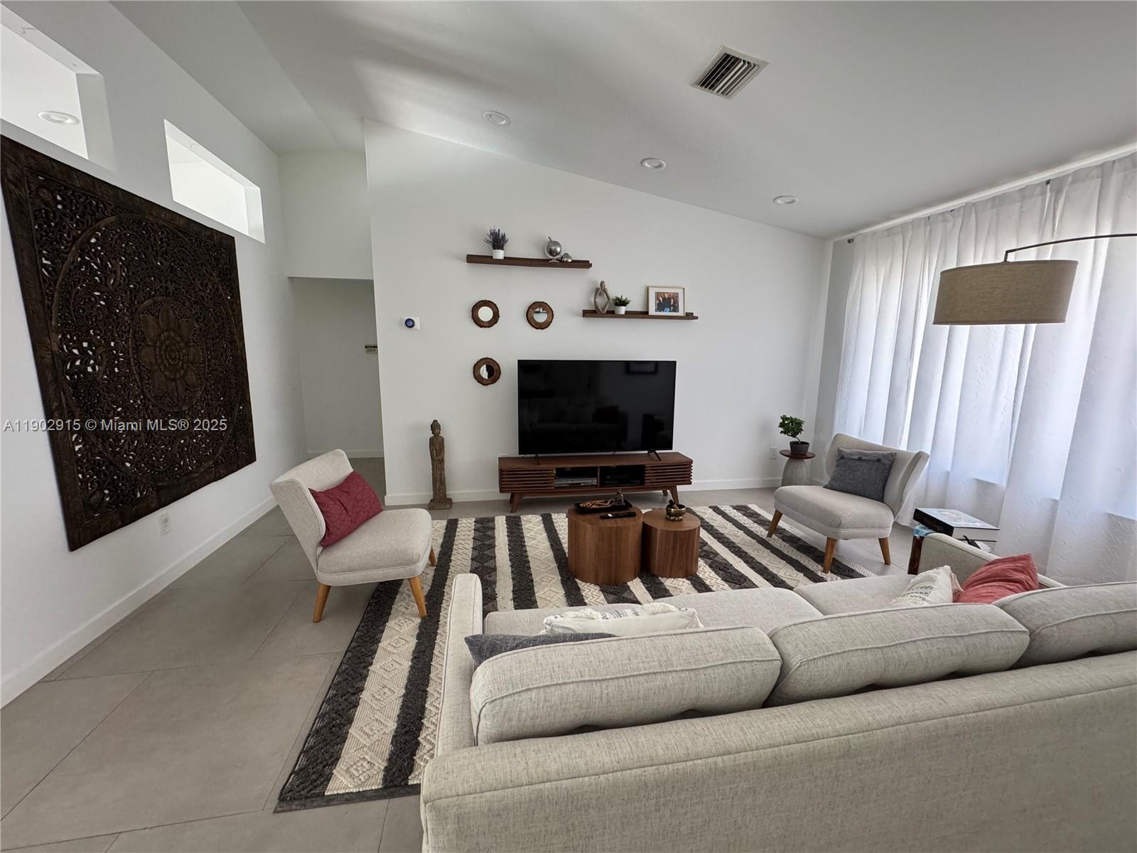 BOB-ANN ESTATES - Residential