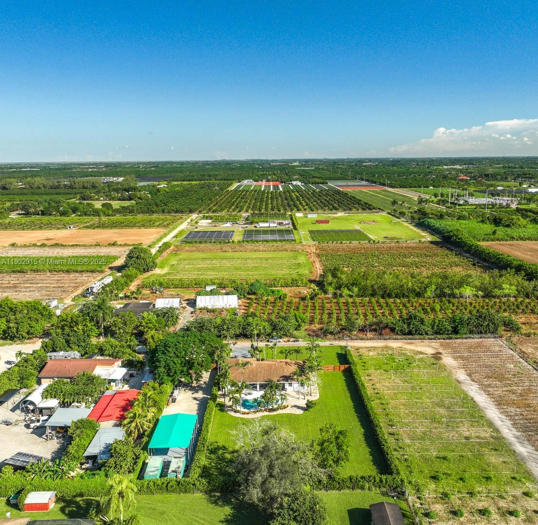 BOB-ANN ESTATES - Residential