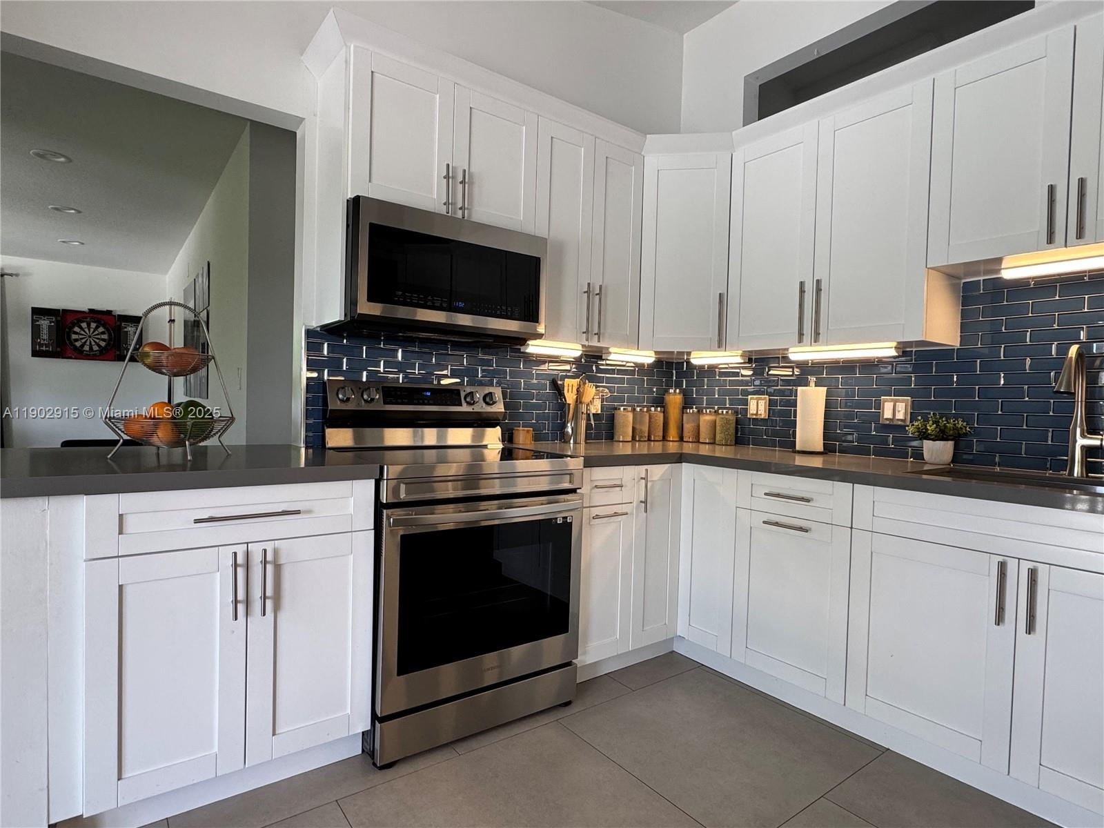 BOB-ANN ESTATES - Residential