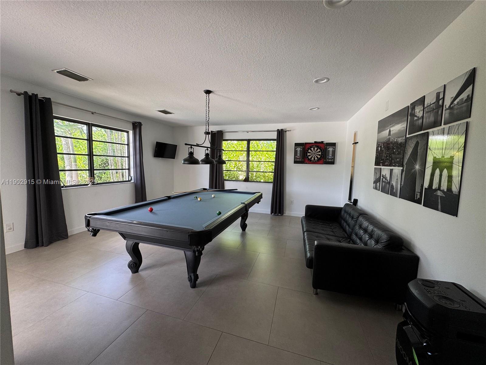 BOB-ANN ESTATES - Residential