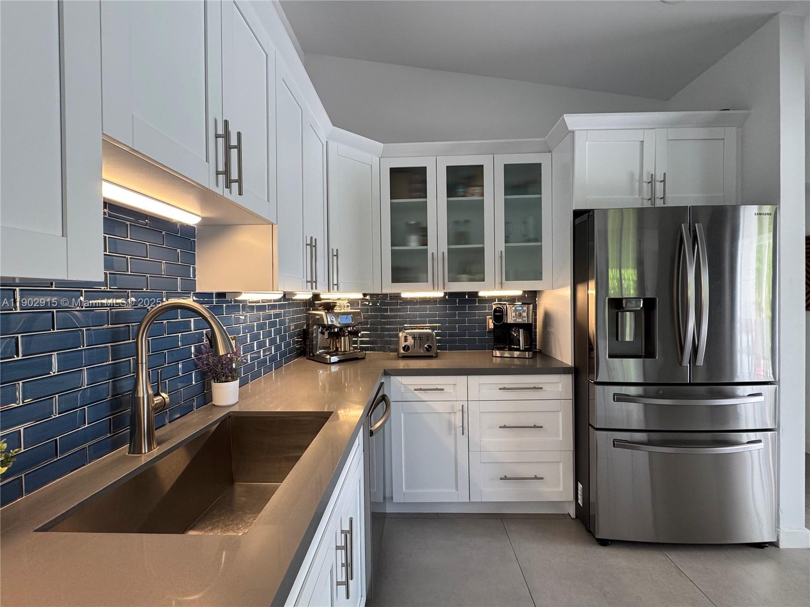 BOB-ANN ESTATES - Residential