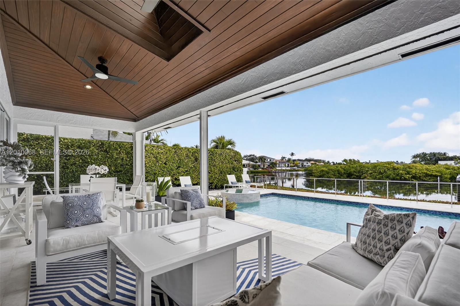 ADMIRALS COVE PAR A 1 - Residential