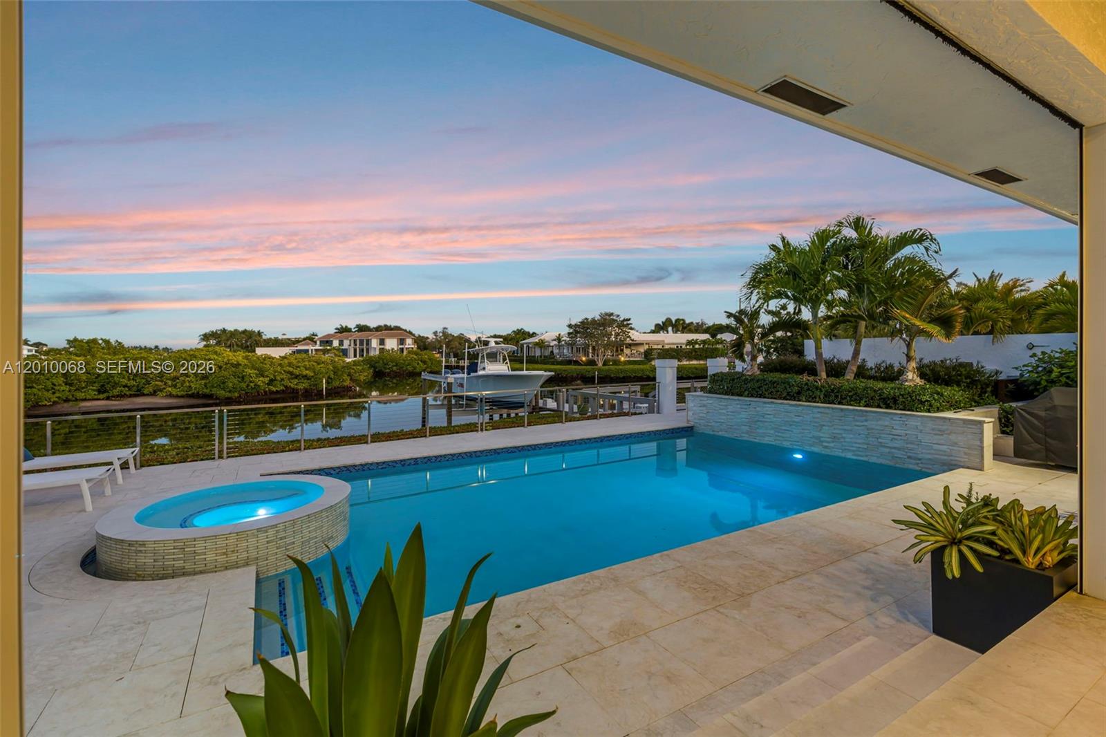 ADMIRALS COVE PAR A 1 - Residential