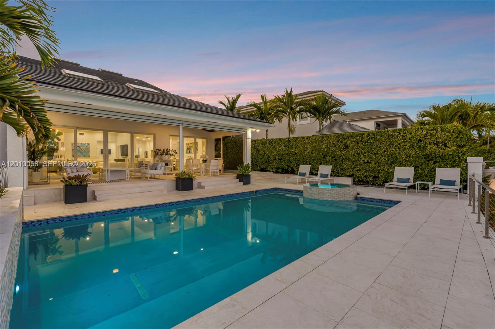 ADMIRALS COVE PAR A 1 - Residential