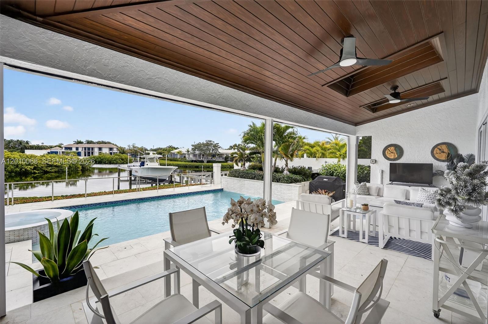 ADMIRALS COVE PAR A 1 - Residential