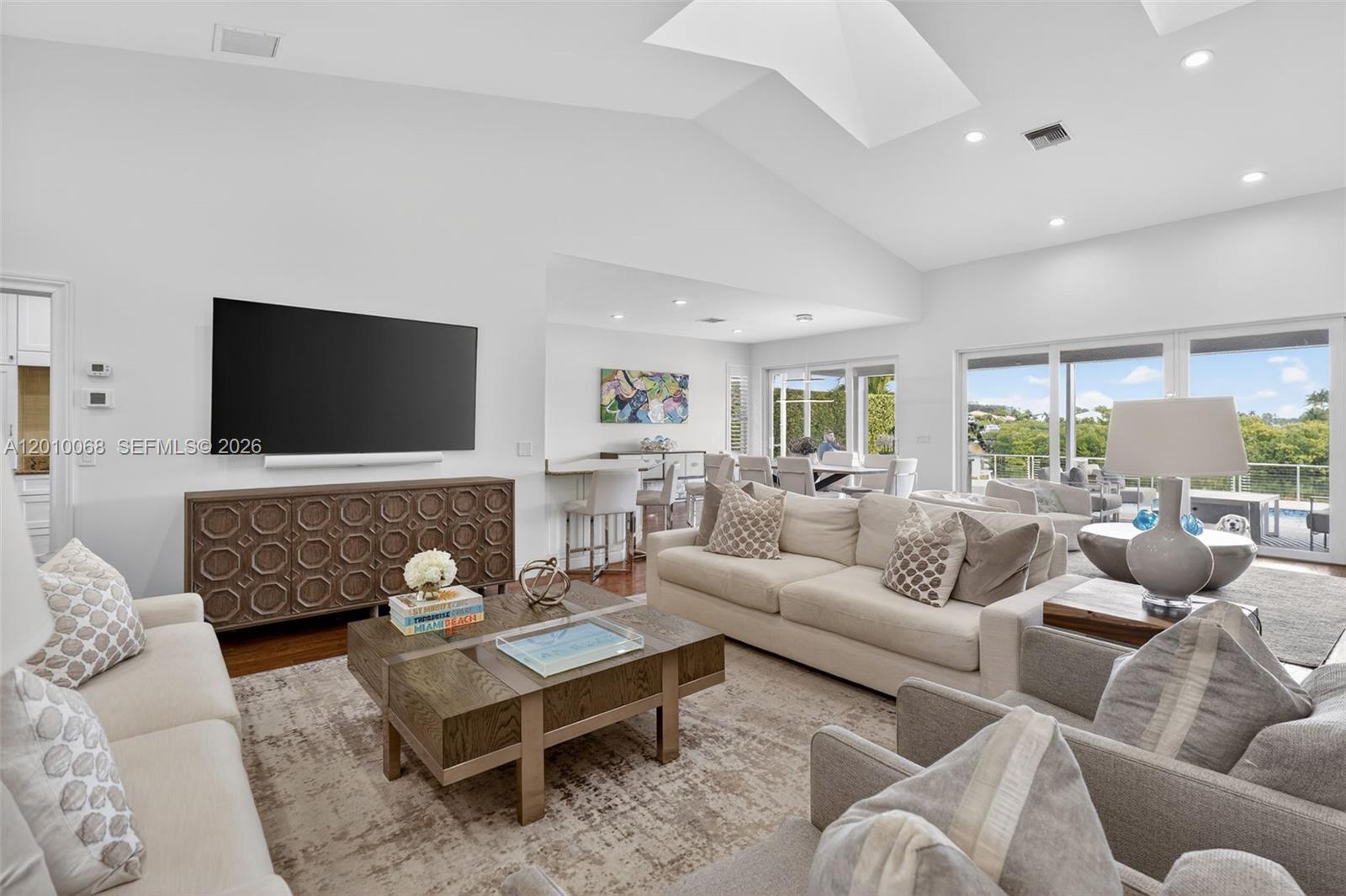 ADMIRALS COVE PAR A 1 - Residential