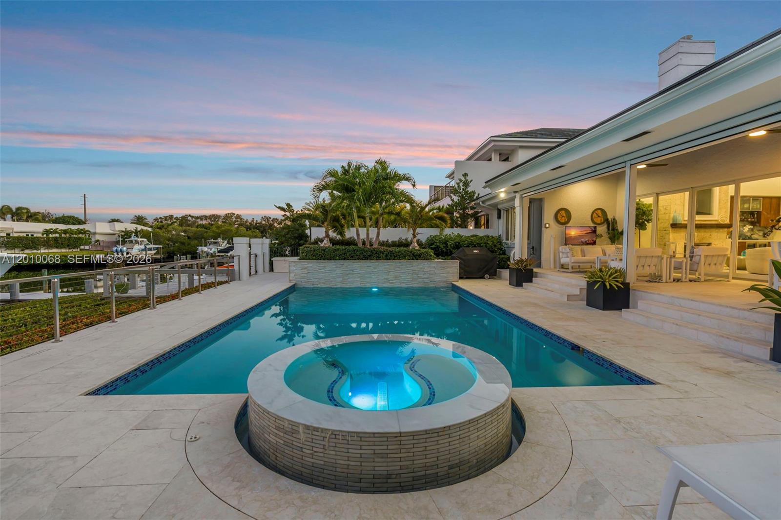 ADMIRALS COVE PAR A 1 - Residential