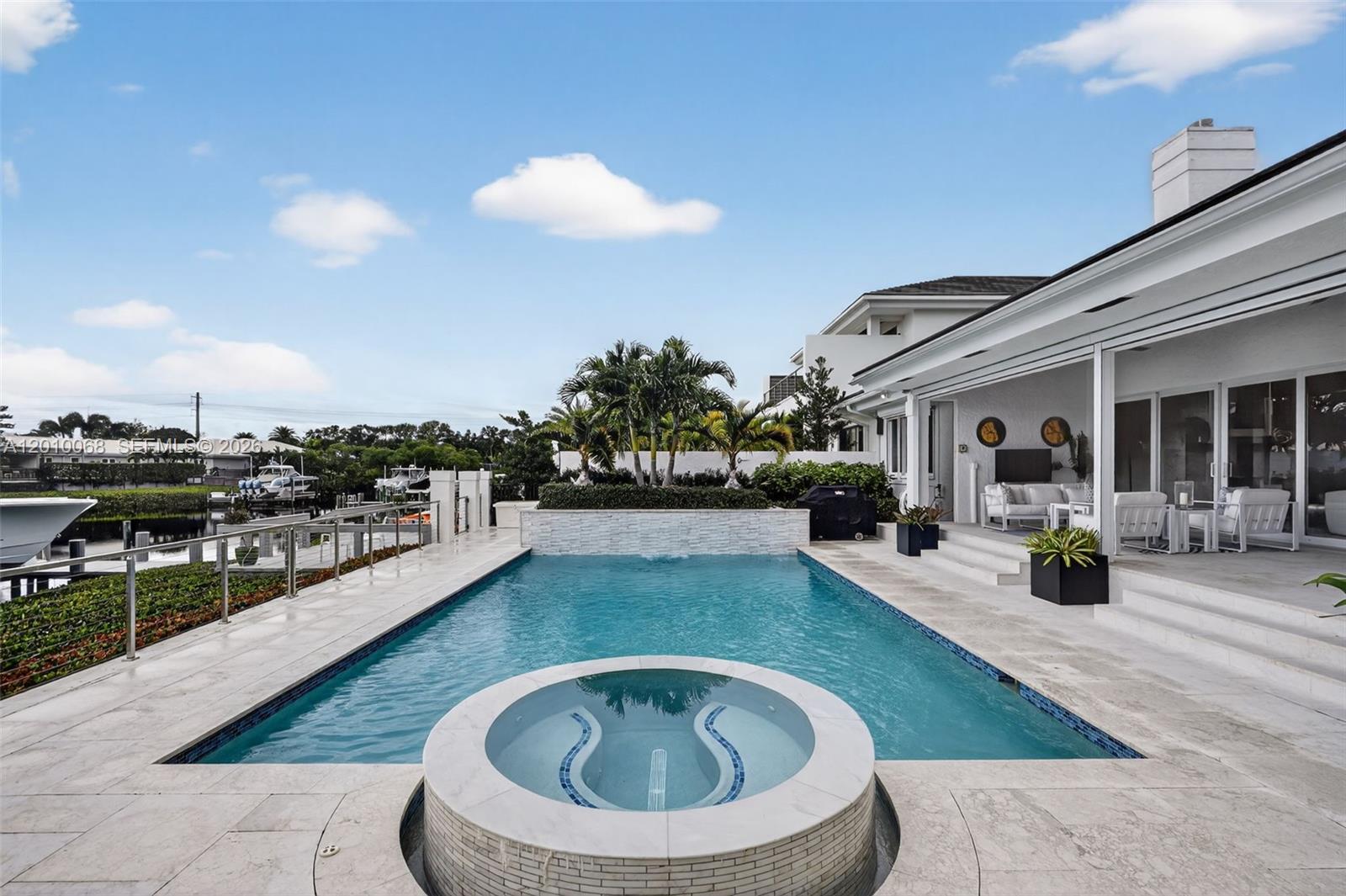 ADMIRALS COVE PAR A 1 - Residential