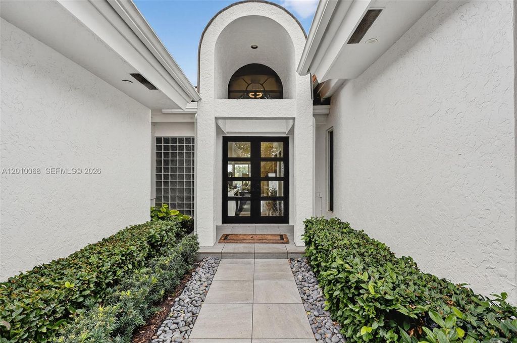 Photo of 167 Regatta Dr, Jupiter, FL 33477 (MLS # A12010068)