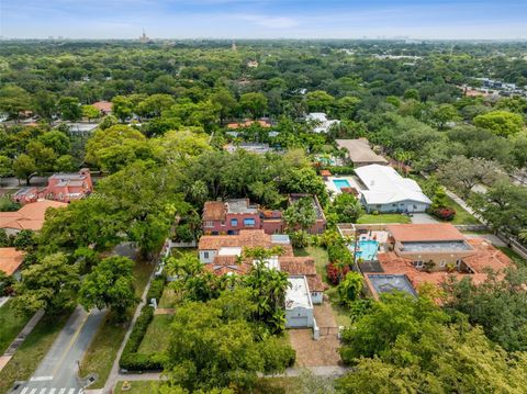 Single Family Residence in Coral Gables FL 904 Ferdinand St St 49.jpg