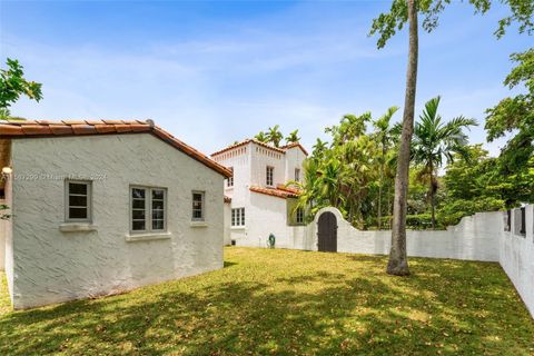 Single Family Residence in Coral Gables FL 904 Ferdinand St St 3.jpg