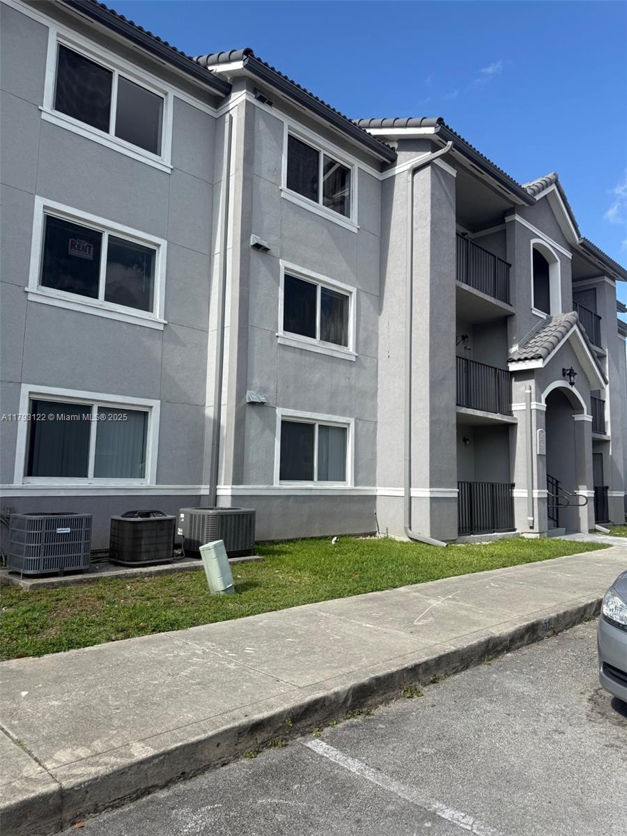 Rental Property at 15410 Sw 284th St 8205, Homestead, Miami-Dade County, Florida - Bedrooms: 2 
Bathrooms: 2  - $2,050 MO.