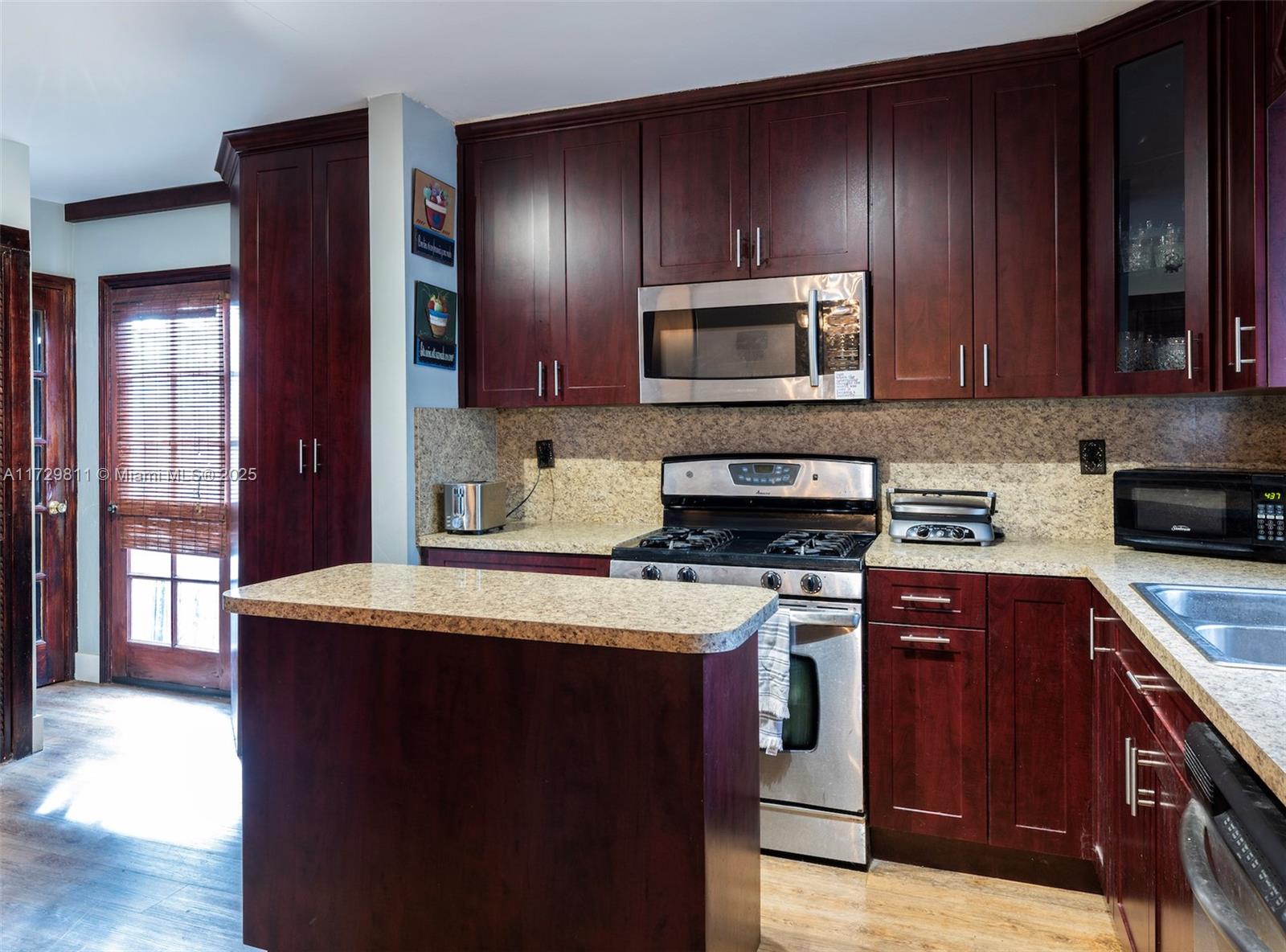 CORAL VILLAS REV - Residential