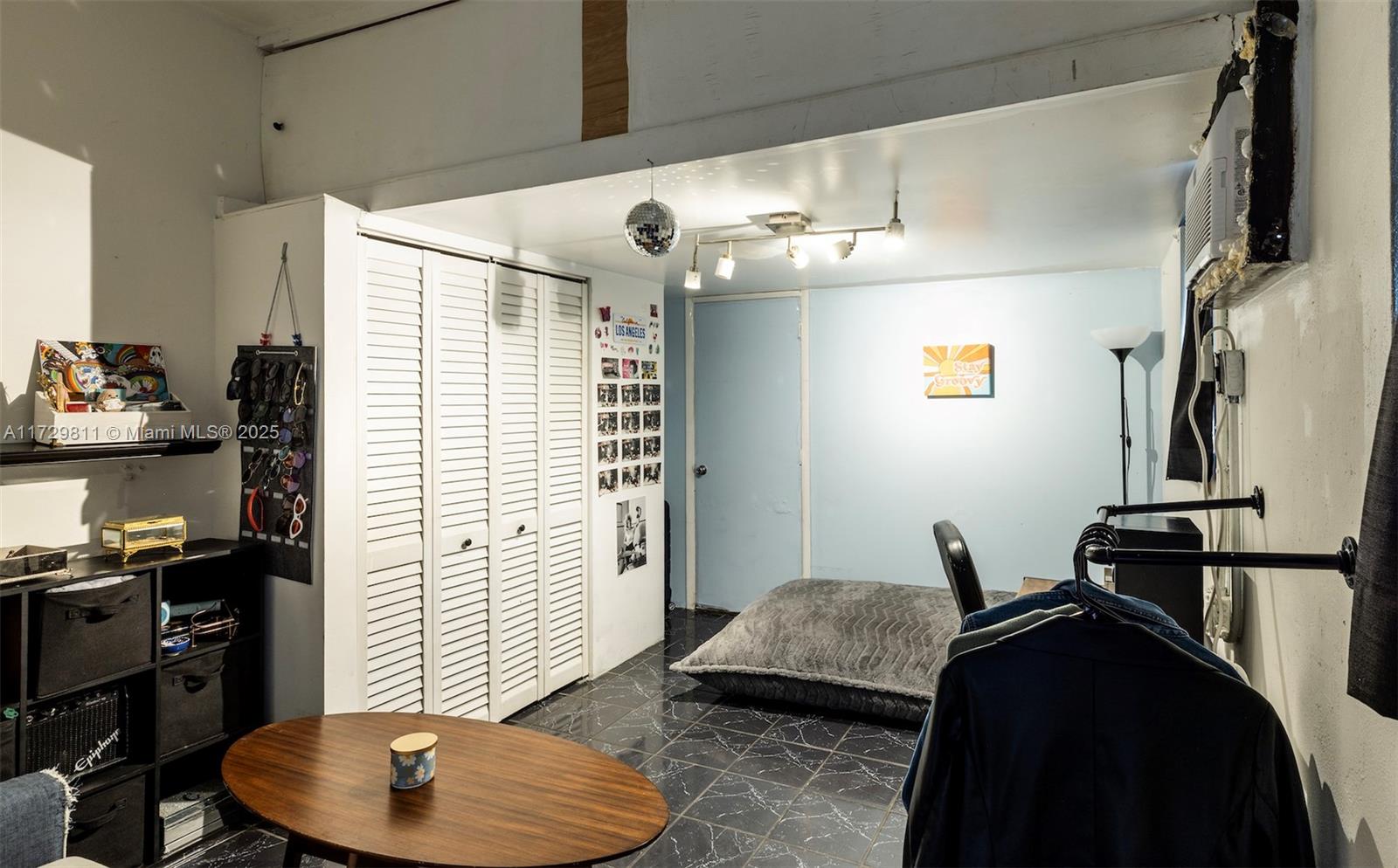 CORAL VILLAS REV - Residential