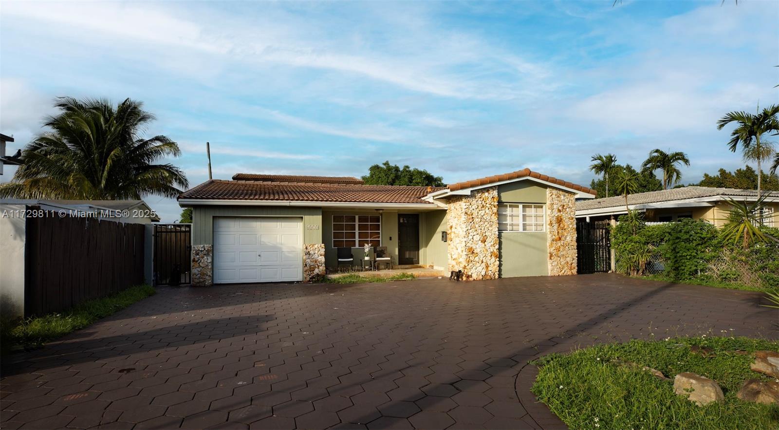 CORAL VILLAS REV - Residential