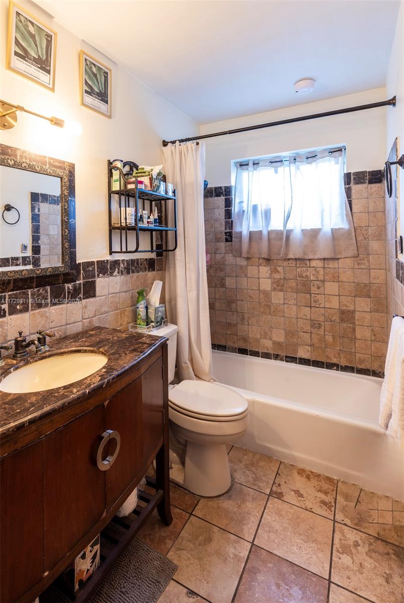 CORAL VILLAS REV - Residential