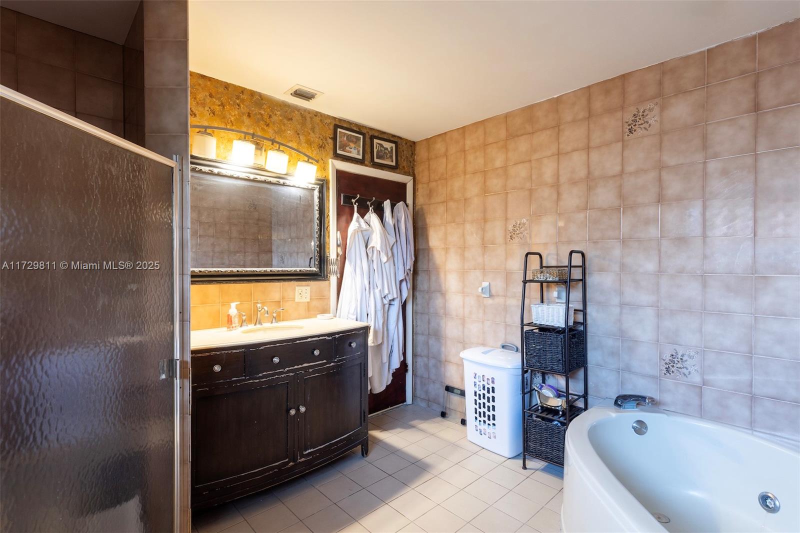 CORAL VILLAS REV - Residential