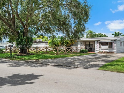 Photo of 30312 SW 172nd Ave, Homestead, FL 33030 (MLS # A12082115)