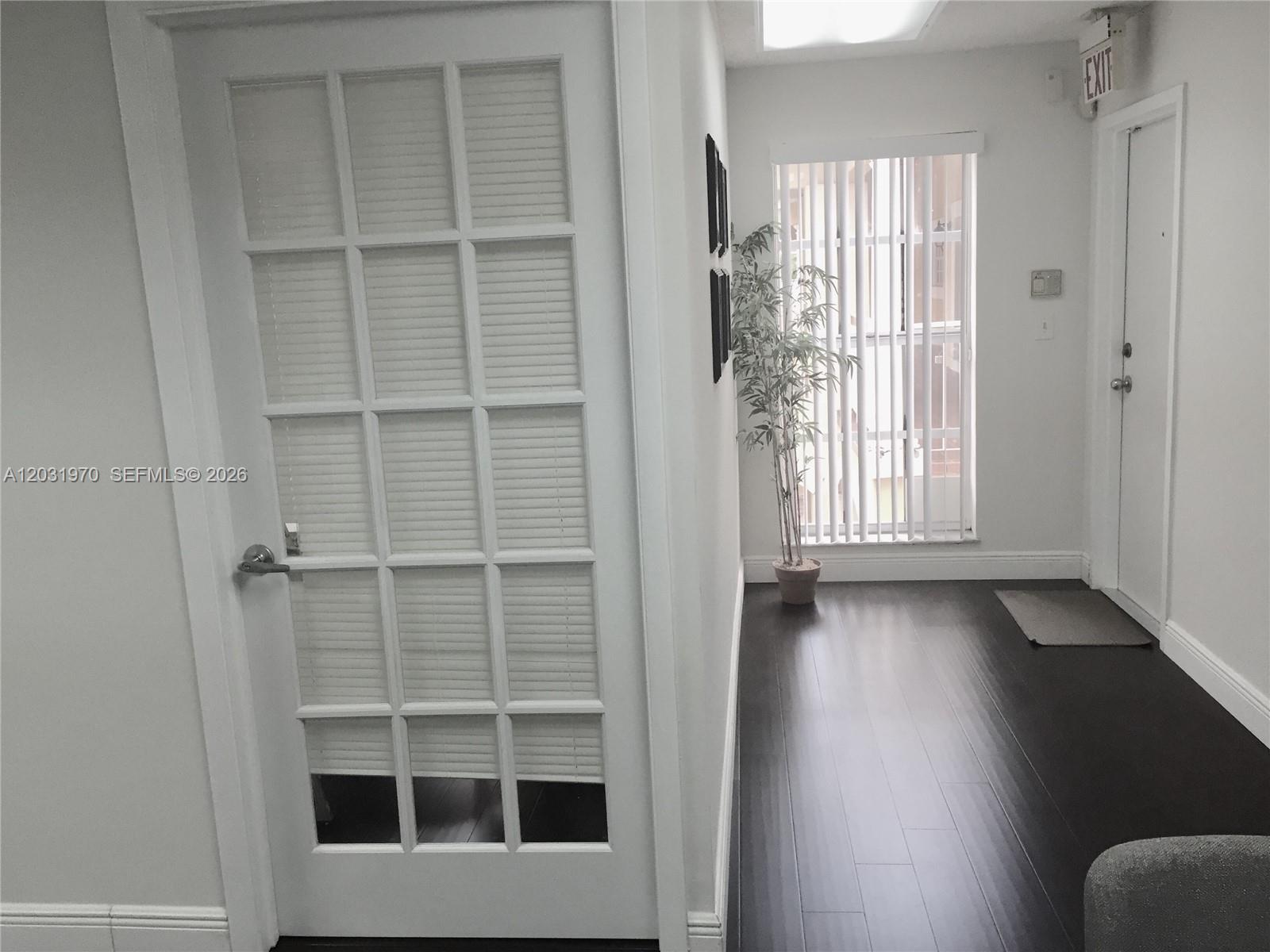 10530 NW 26 ST F-201  SW