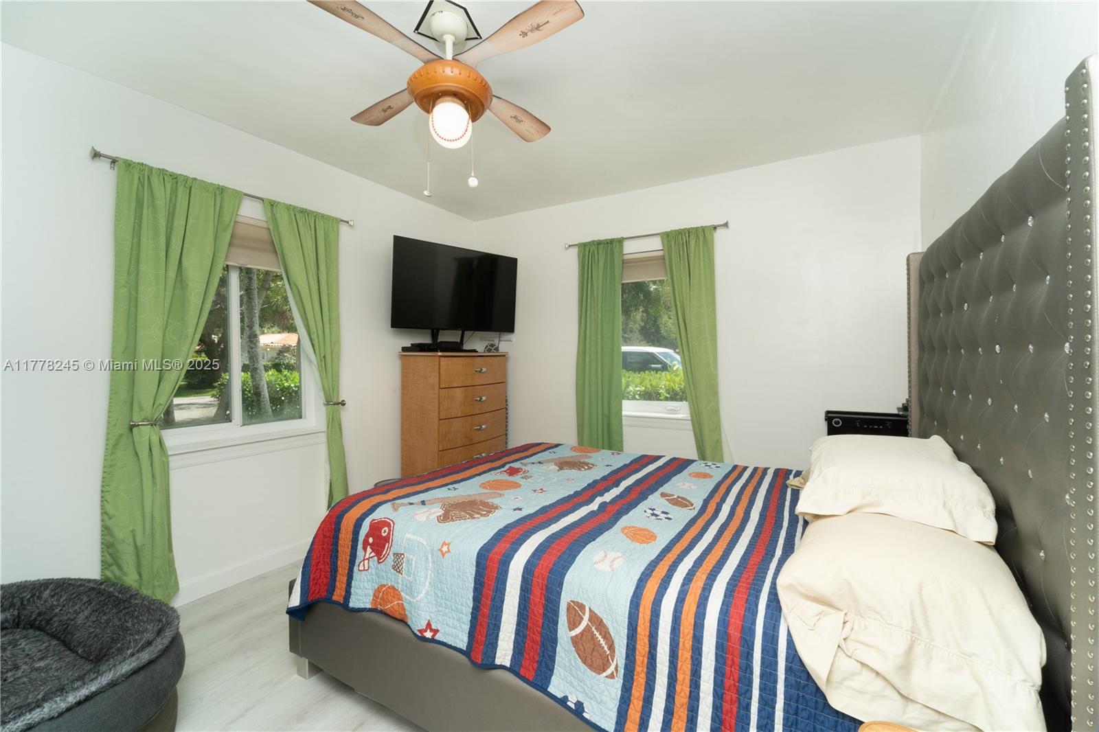 SHORELAND HGTS - Residential
