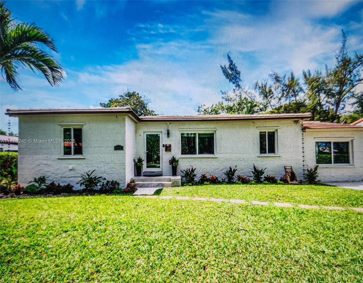 SHORELAND HGTS - Residential