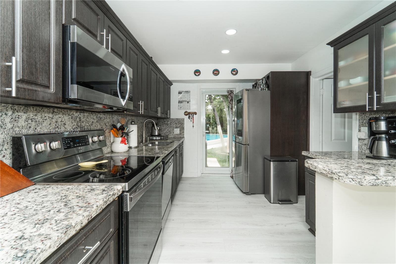 SHORELAND HGTS - Residential
