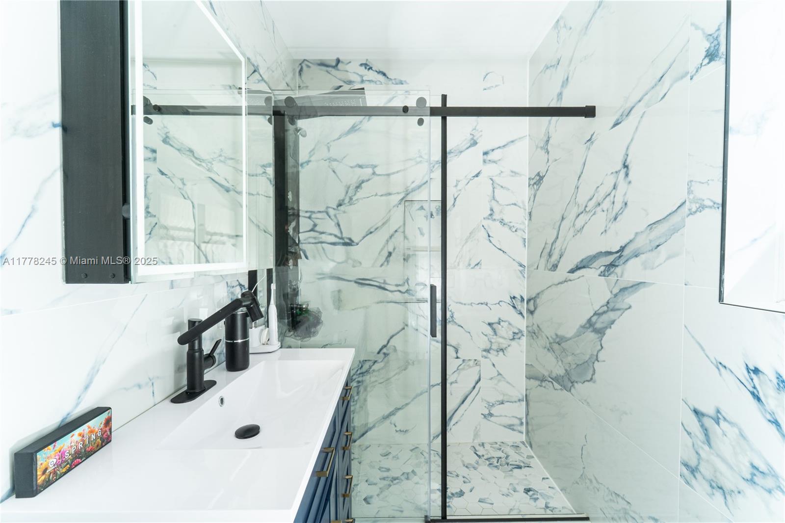 SHORELAND HGTS - Residential