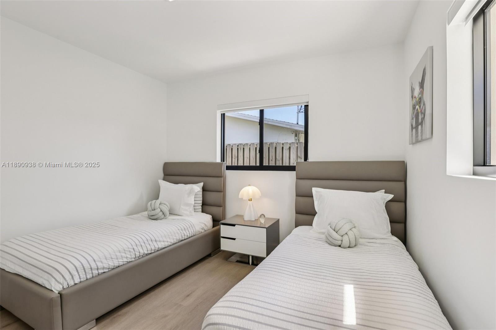 LIGHTHOUSE POINT - Residential