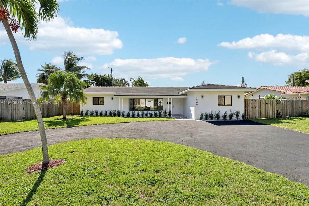 Photo of 1960 NE 32nd St, Lighthouse Point, FL 33064 (MLS # A11890938)