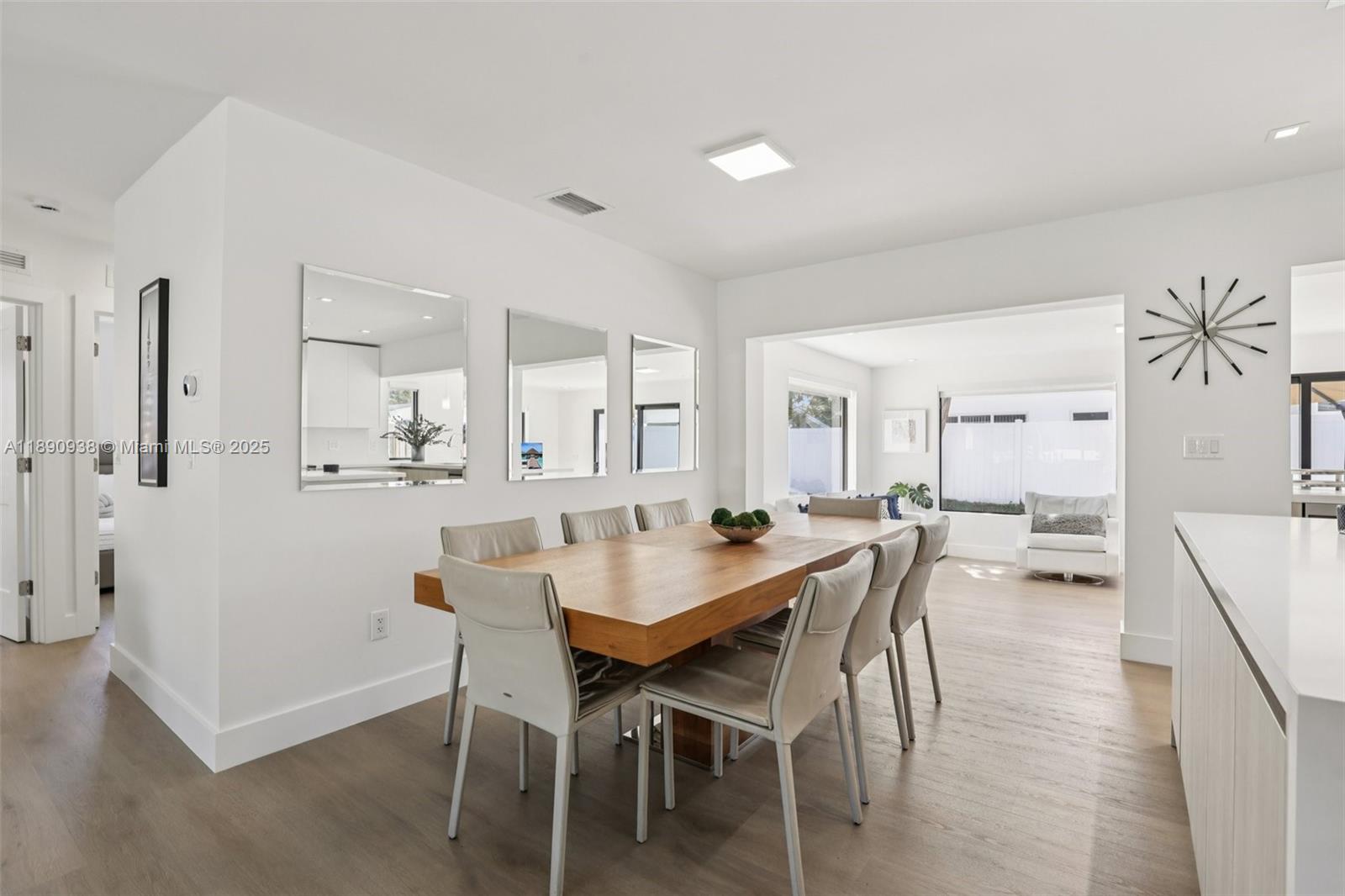 LIGHTHOUSE POINT - Residential