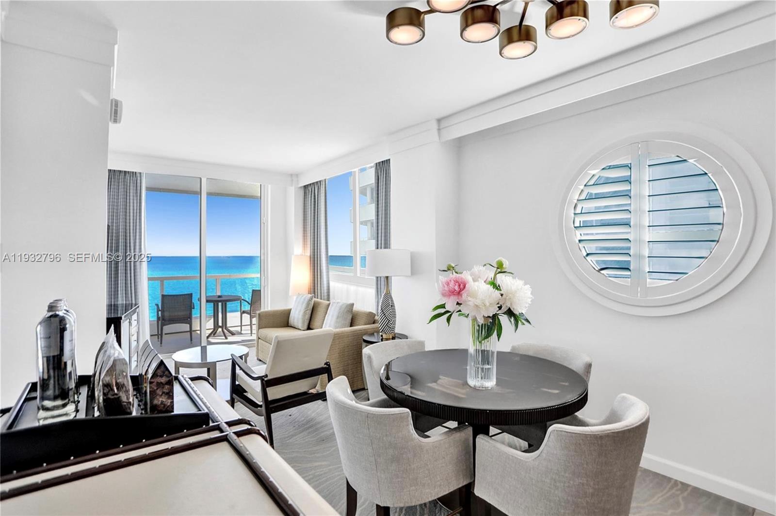 4391 Collins Ave 1514