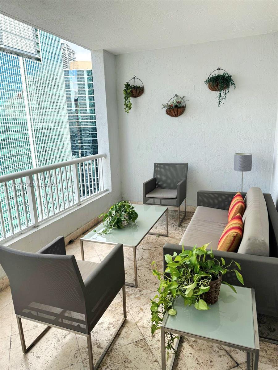 THE SAIL CONDO - Residential