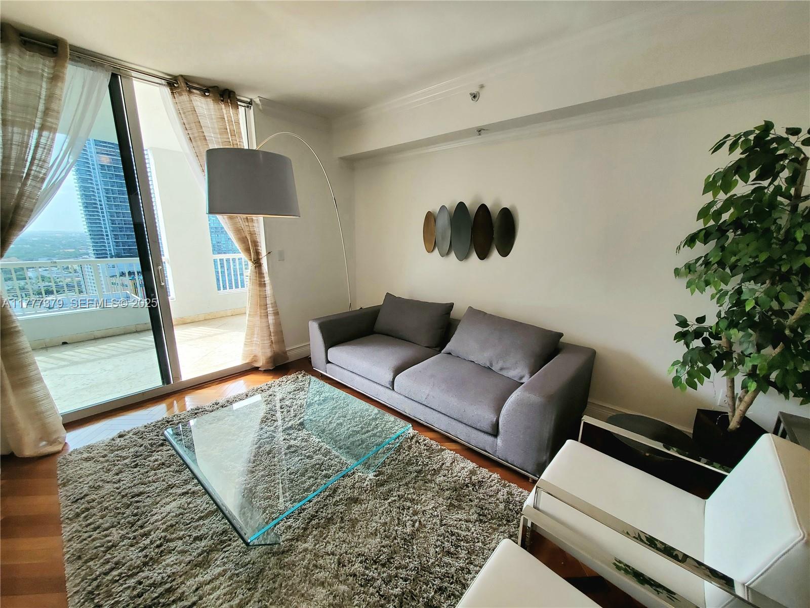 THE SAIL CONDO - Residential