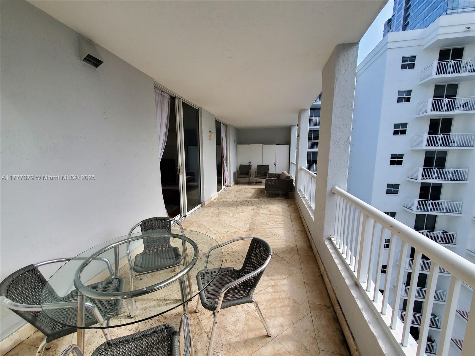 THE SAIL CONDO - Residential