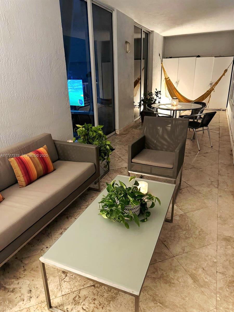 THE SAIL CONDO - Residential