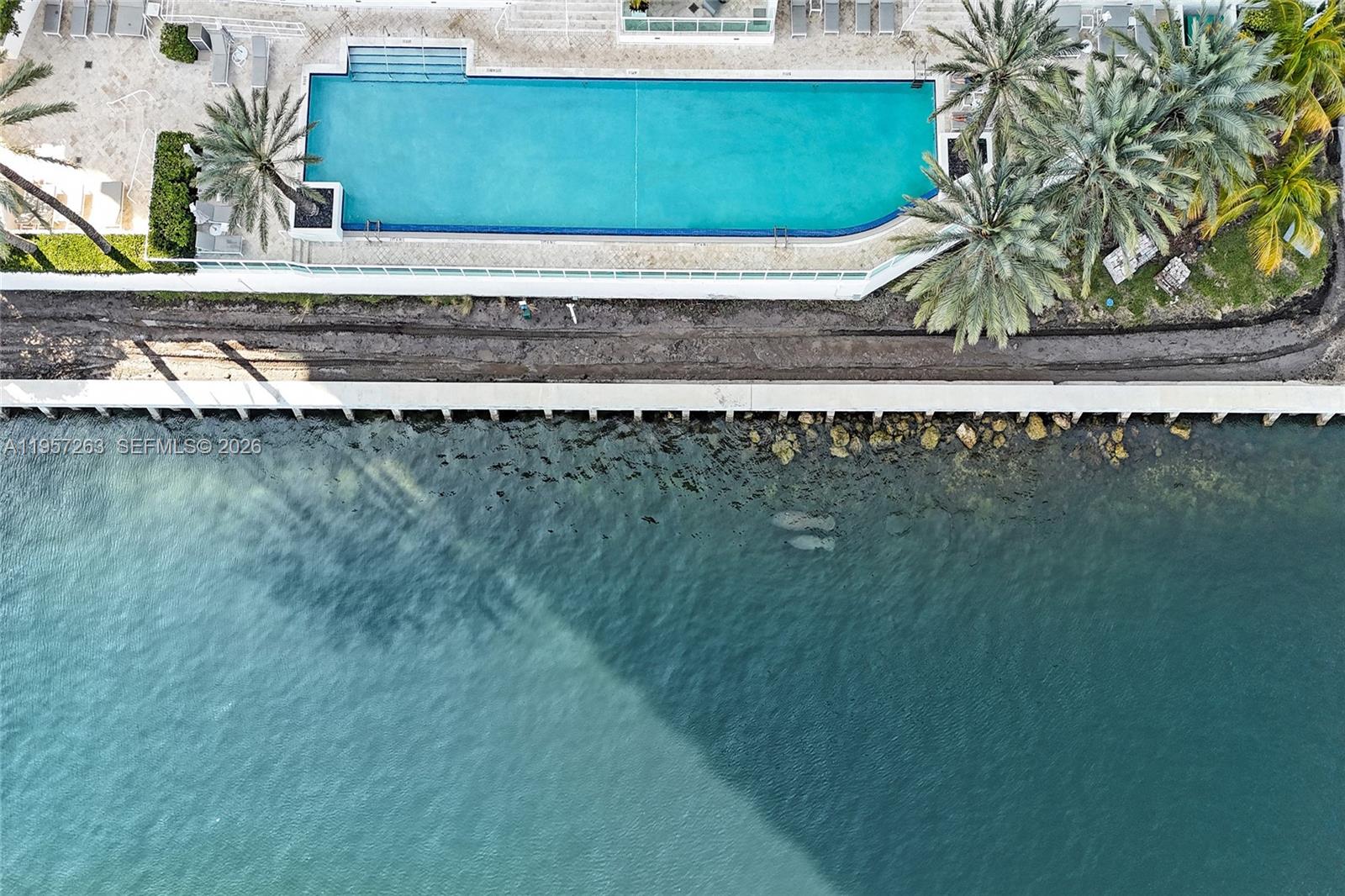 HAMPTONS SOUTH CONDO - Residential