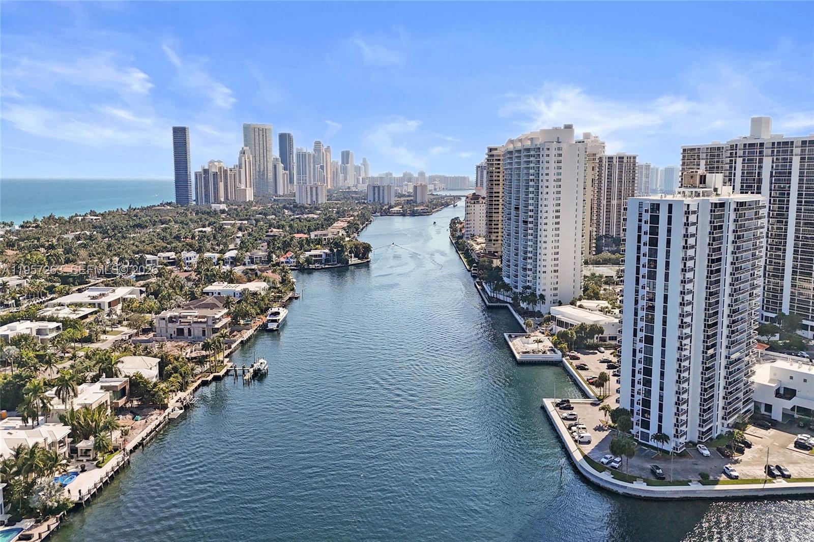 HAMPTONS SOUTH CONDO - Residential