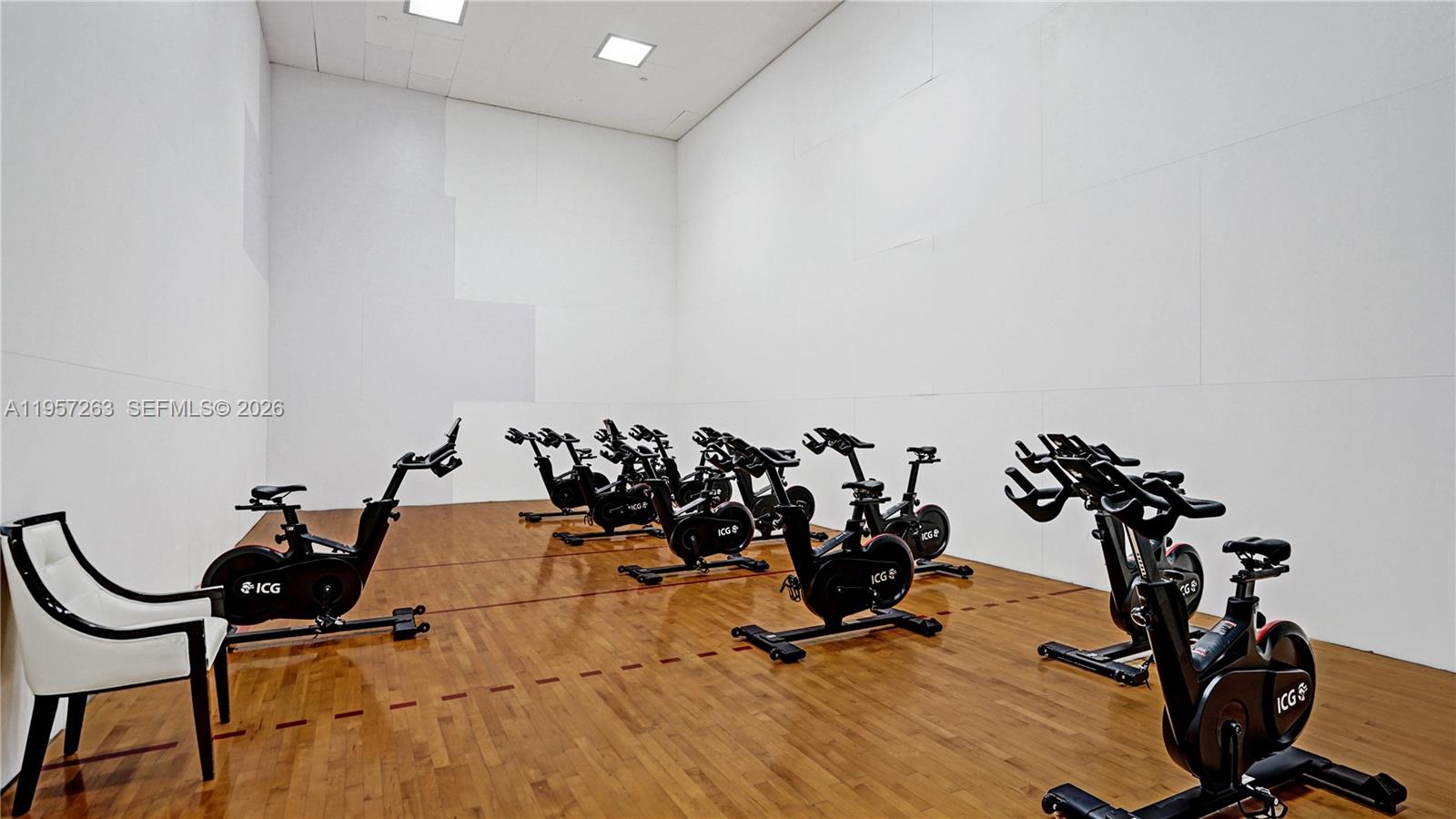 HAMPTONS SOUTH CONDO - Residential