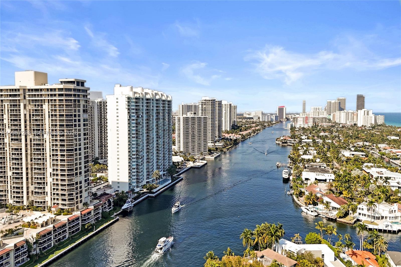 HAMPTONS SOUTH CONDO - Residential