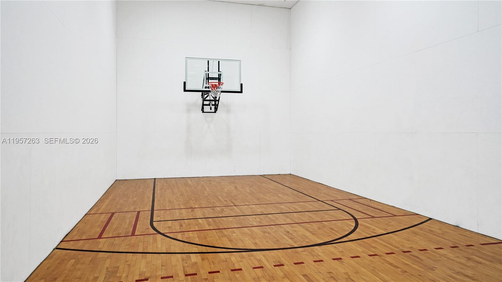 HAMPTONS SOUTH CONDO - Residential