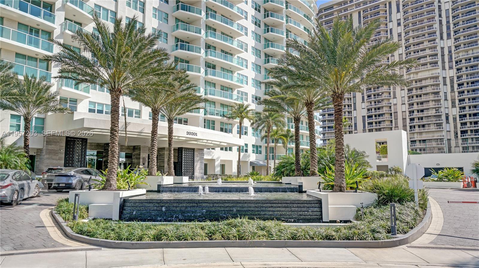 HAMPTONS SOUTH CONDO - Residential