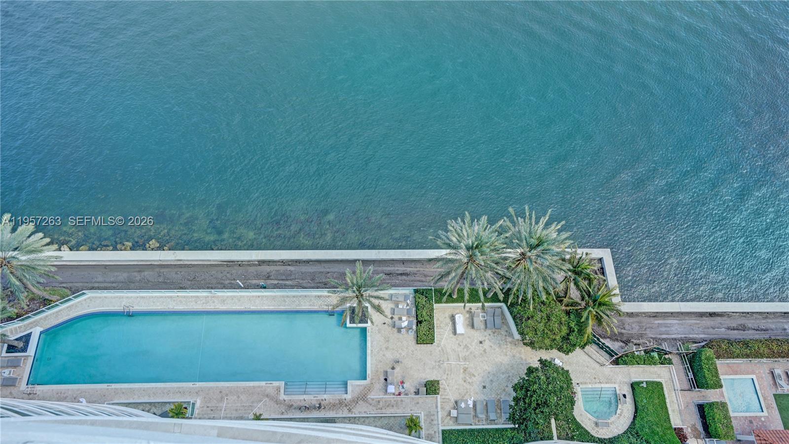 HAMPTONS SOUTH CONDO - Residential